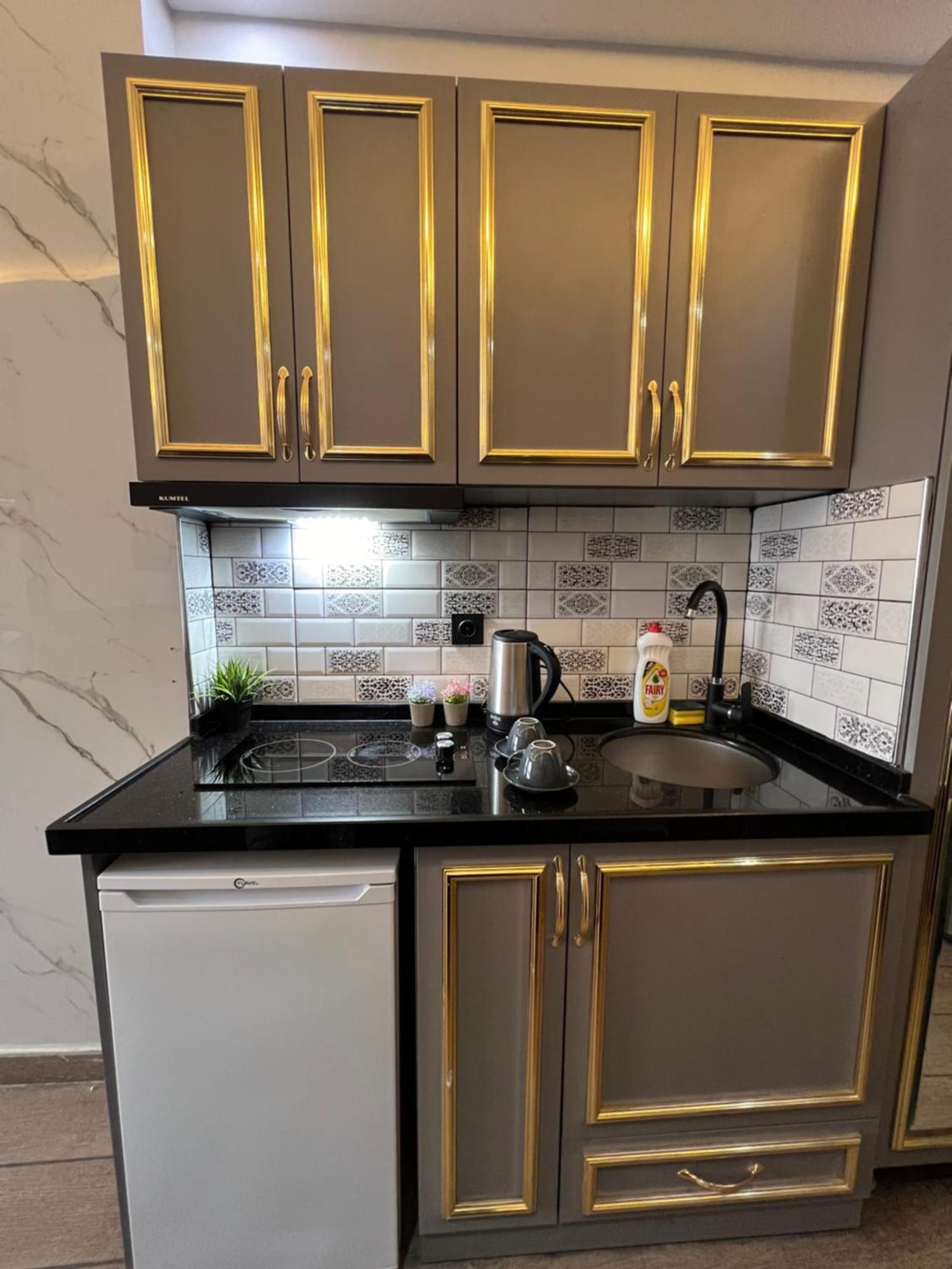 Taksim Larissa Hotel Suites Isztambul Kültér fotó