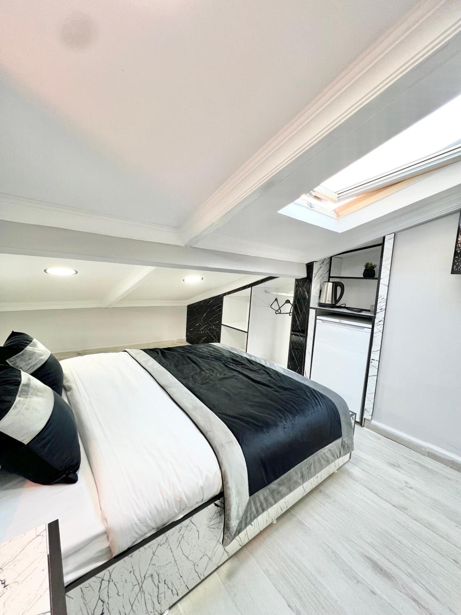 Taksim Larissa Hotel Suites Isztambul Kültér fotó